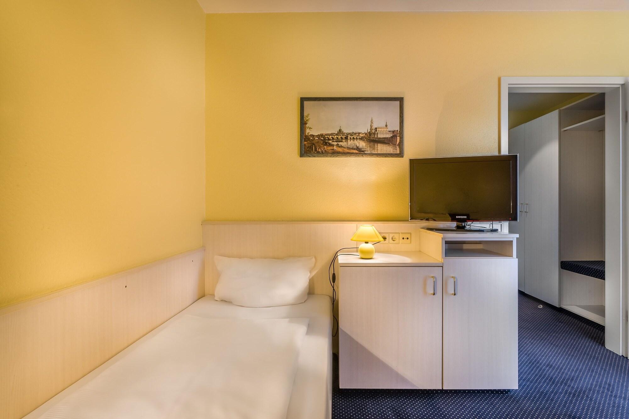 Scope Hotel Dresden Airport Extérieur photo